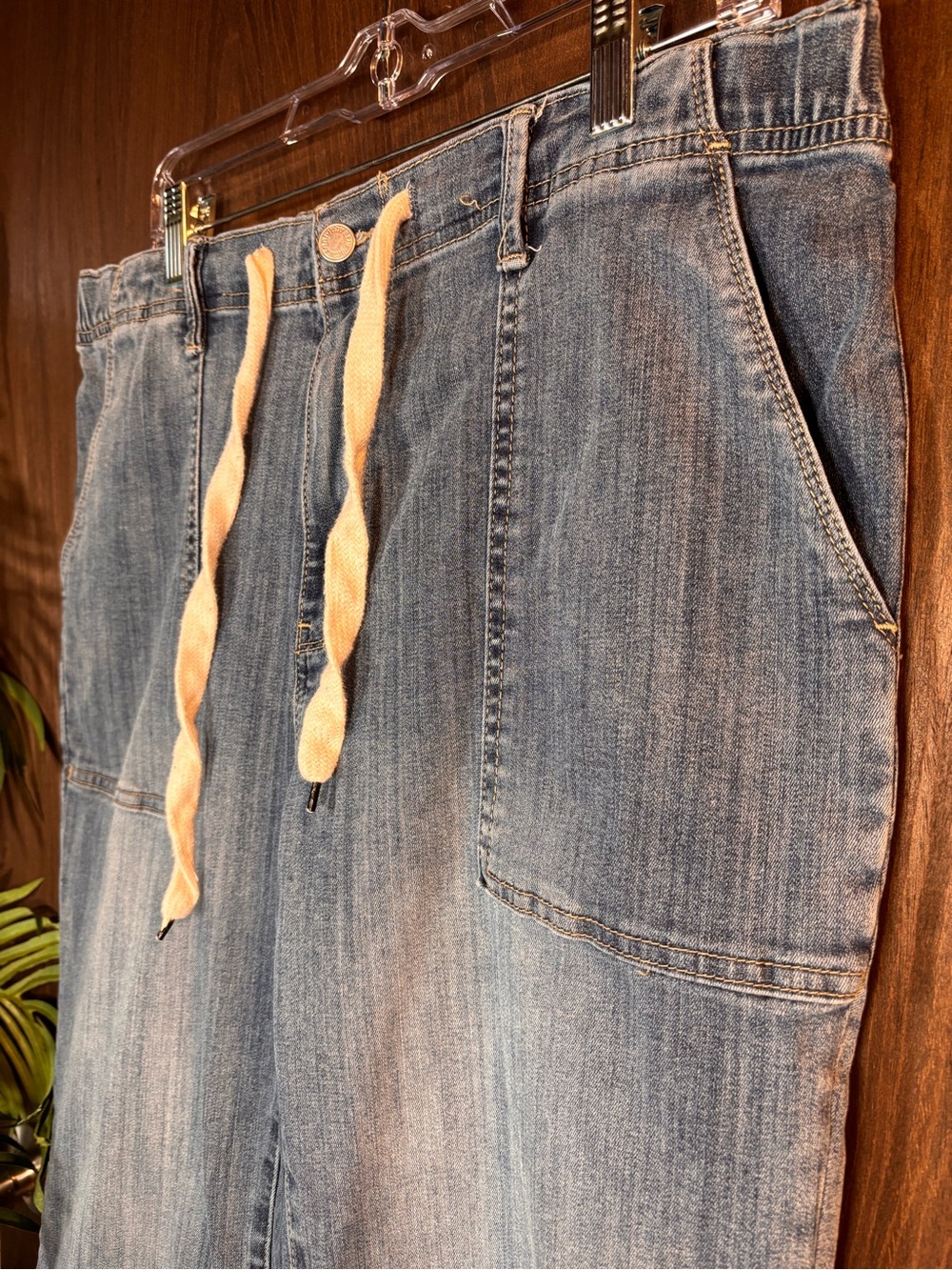 Judy Blue High Rise Elastic Waist Jeans Size 15/32 Drawstring Straight Leg Denim - Picture 2 of 6